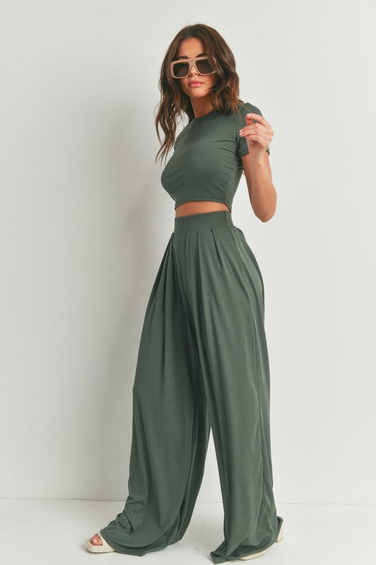 STYLED BY ALX COUTURE MIAMI BOUTIQUE Forest Green Top Wide Leg Pants Set