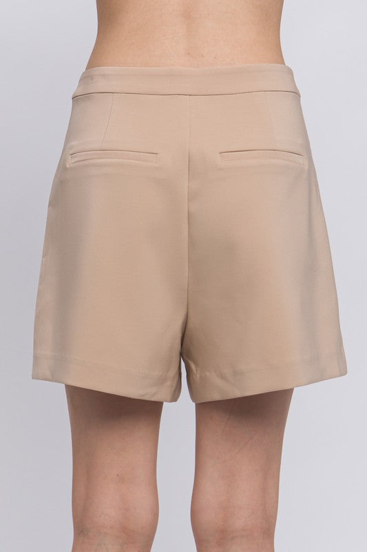 back view of the Khaki Pleated Waist Woven Shorts