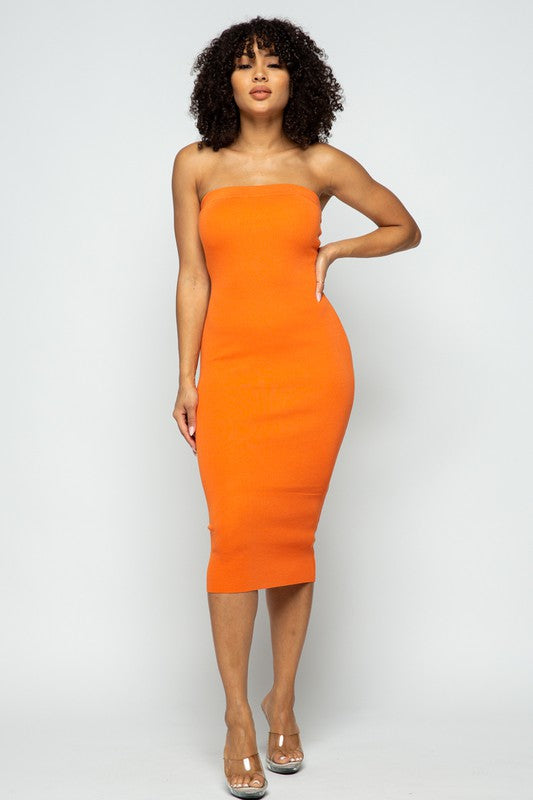 model is wearing Orange Tube Knit Midi Dress 