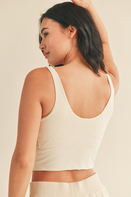 STYLED BY ALX COUTURE MIAMI BOUTIQUE Cream Aligned Performance Cropped Tank Top