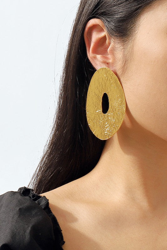 STYLED BY ALX COUTURE MIAMI BOUTIQUE Large Metal Geometric Disc Shape Earrings