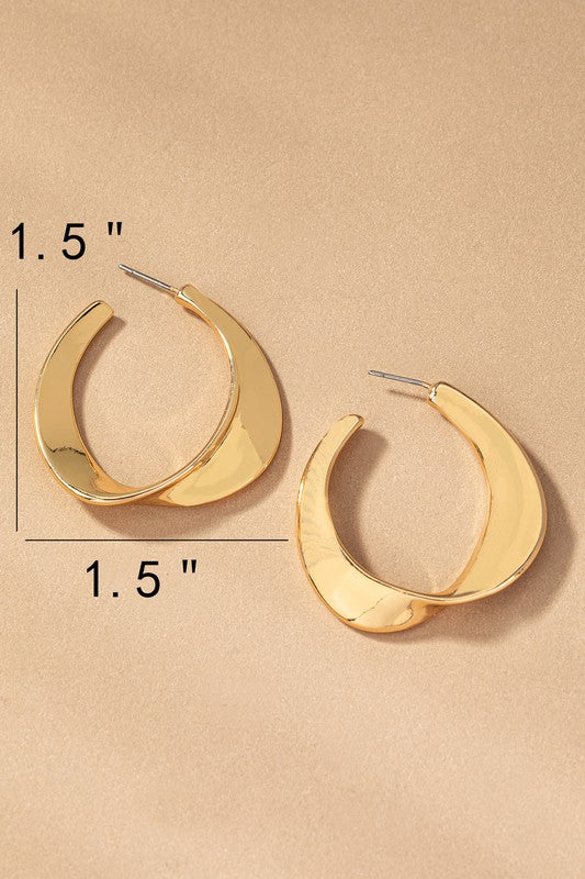 STYLED BY ALX COUTURE MIAMI BOUTIQUE Gold Twisted Flat Hoop Earrings