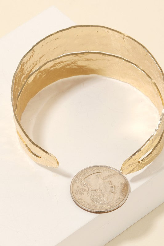 STYLED BY ALX COUTURE MIAMI BOUTIQUE Gold Textured Double Wide Metallic Cuff Bracelet