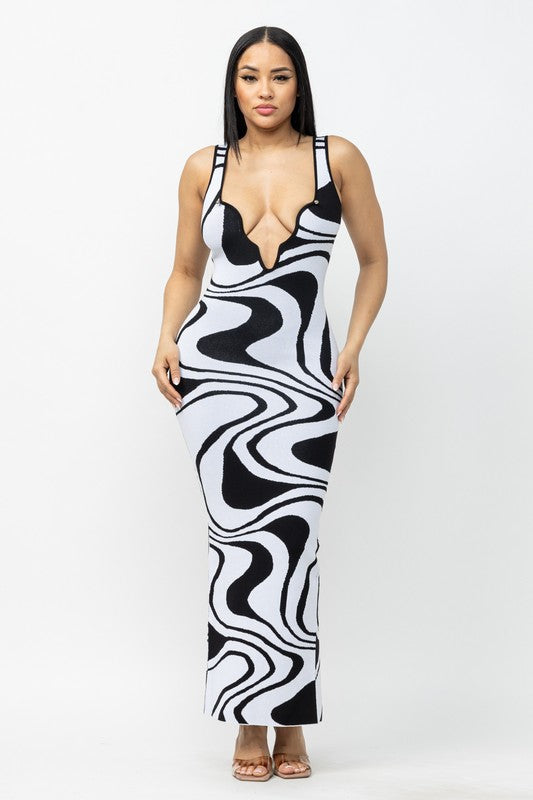 model is wearing White Black Groovy Wave Jacquard Maxi Dress 