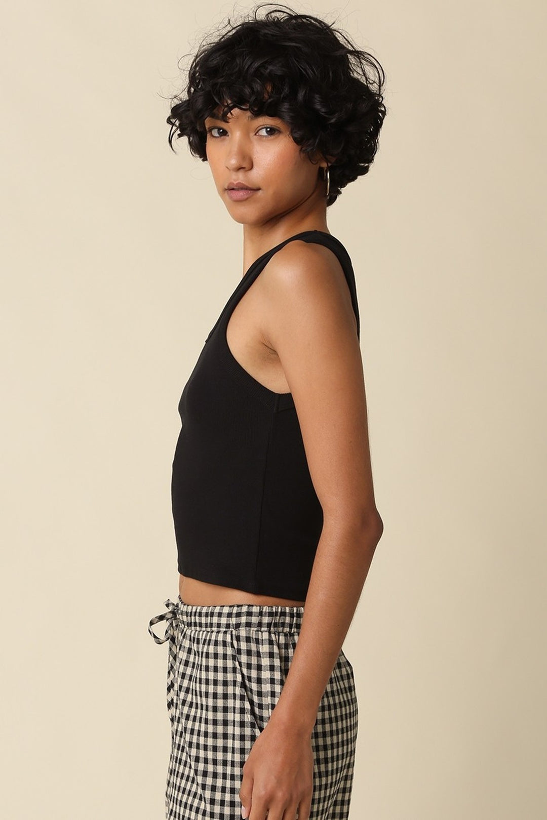 Black ribbed crop tank, back view