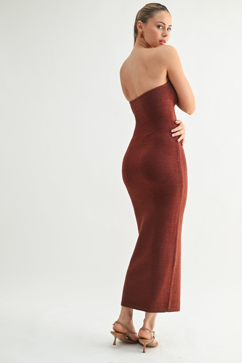 Sweetheart neckline brown midi dress with metal hardware accent