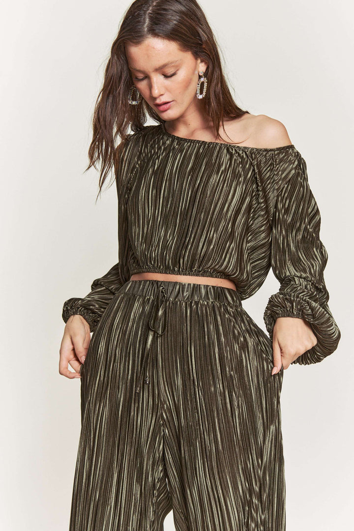 STYLED BY ALX COUTURE MIAMI BOUTIQUE Olive Pleated Fabric Long Slv Top with Pant Set 