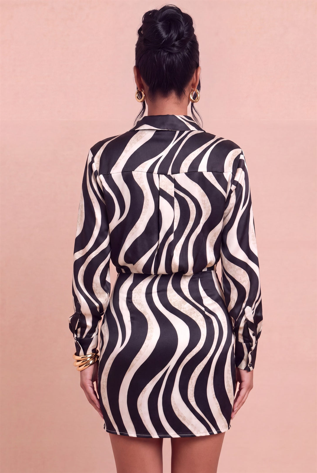 Back view of Luxxel wave-print mini shirtdress showing the collar, long sleeves and cuffs