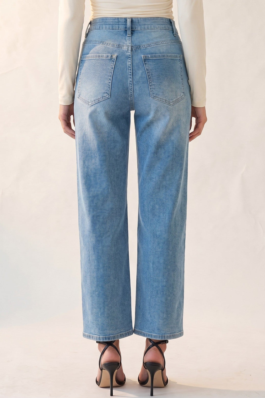 Light Wash Side Seam Straight Leg Jeans - STYLED BY ALX COUTUREJeans