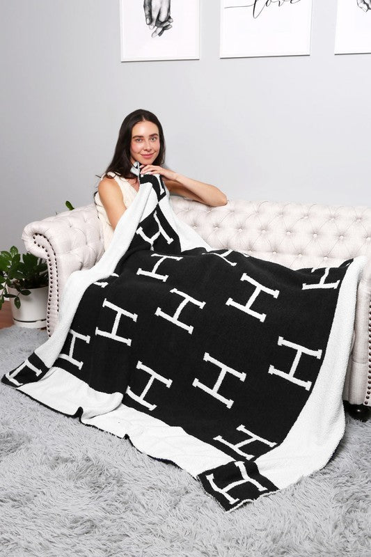 STYLED BY ALX COUTURE MIAMI BOUTIQUE Black Microfiber Cozy Home Blanket