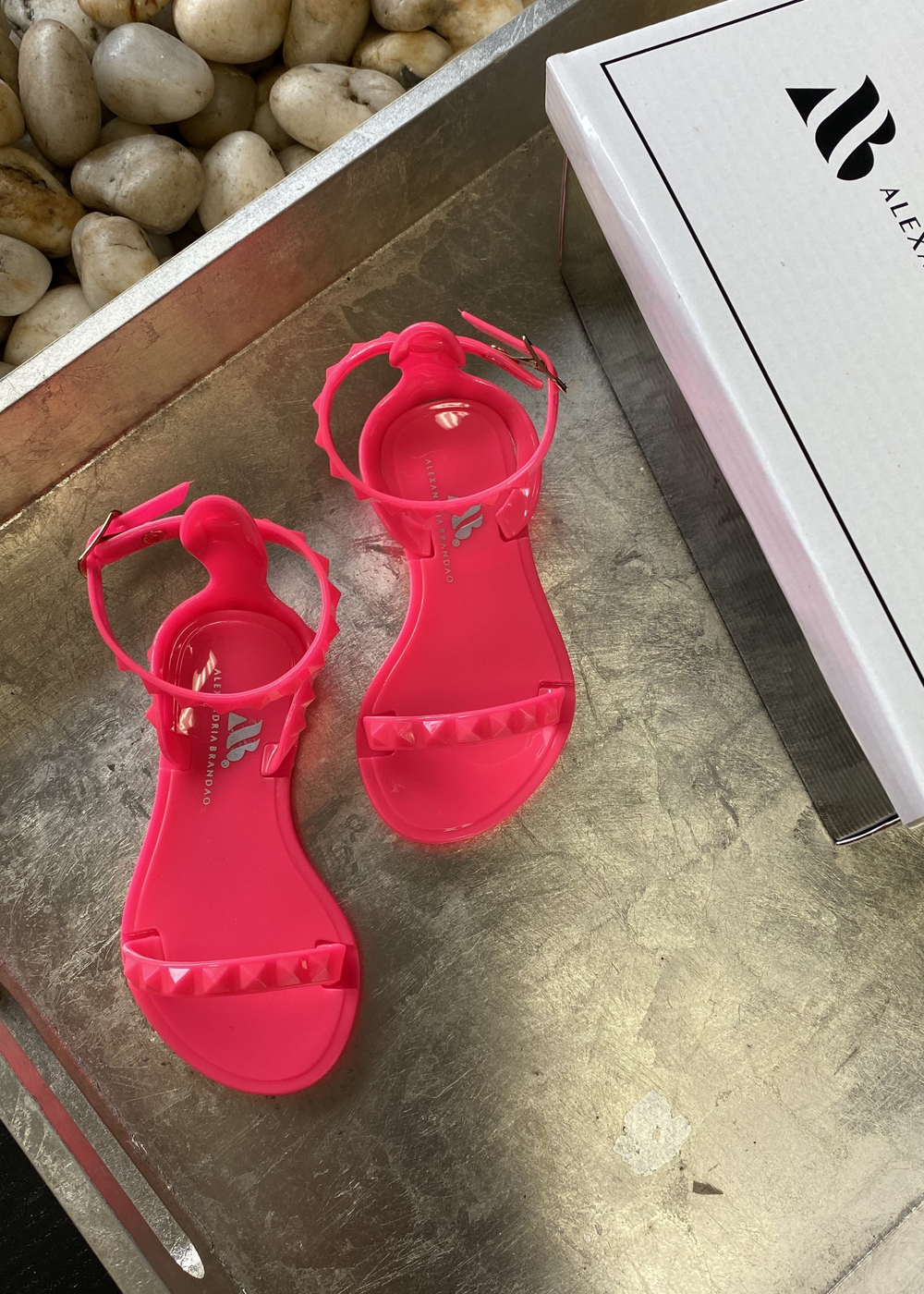 Aria Kid Sandals in Neon Pink 